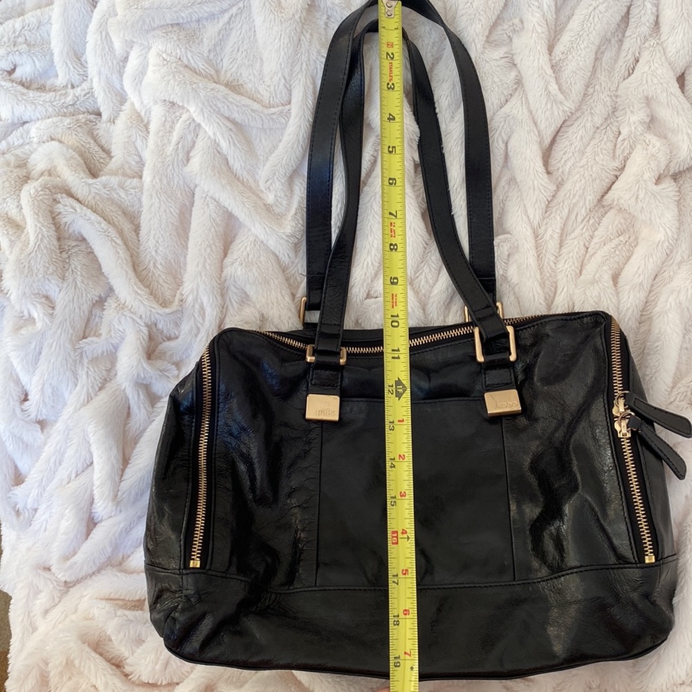 HOBO Leather shoulder bag with 2 shoulder straps, gold zip and Dust Bag